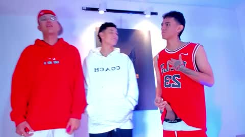 Snapshot of stiiveen_24cm chatting on 10.28.25 Stiven brendan online show from 10.28.25