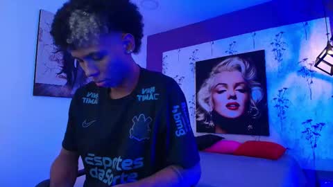 Stiven  online show from 10.14.25