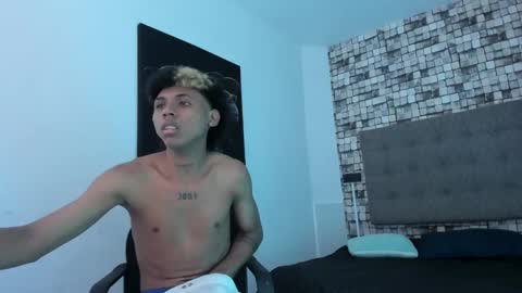 Stiven  online show from 10.14.25