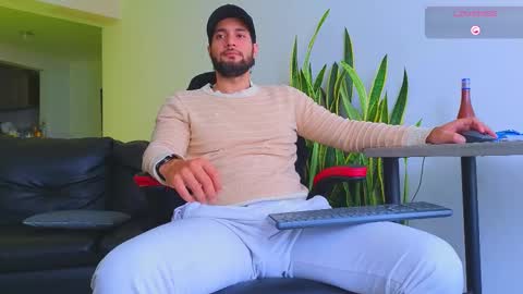 Stiven Montiel online show from 10.18.25