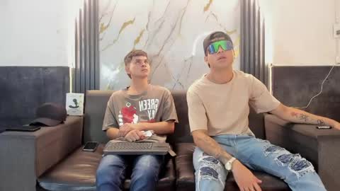 friends online show from 04.14.26