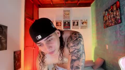 Snapshot of stivens_muscle chatting on 10.22.25 stivens_muscle online show from 10.22.25