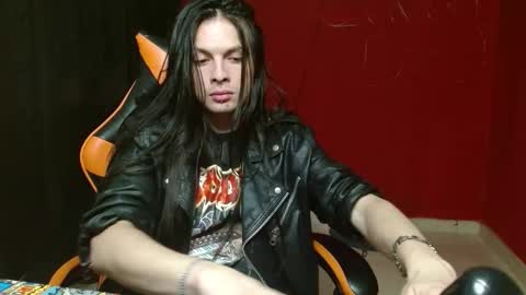 stivnhot online show from 10.15.25