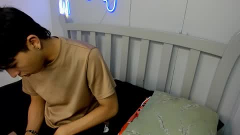 Stiwen online show from 11.27.25