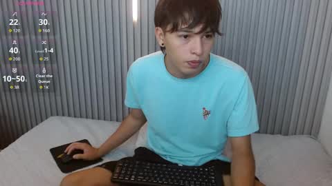 Snapshot of stiwentwink chatting on 05.05.26 Stiwen online show from 05.05.26