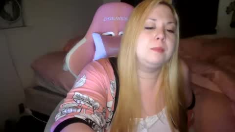 Snapshot of stoned2dabones666 chatting on 12.24.24 Haily online show from 12.24.24
