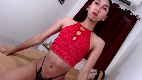 Snapshot of stonehard_sophia chatting on 12.24.24 Cute Sophia online show from 12.24.24