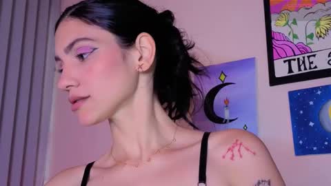 Snapshot of stonned_candy chatting on 02.02.26 Liz online show from 02.02.26