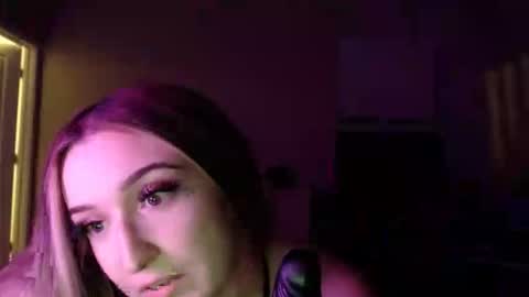 stormi3 online show from 05.11.26