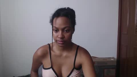 stormihills_ online show from 02.04.26