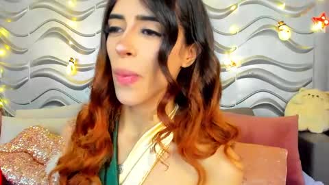 Snapshot of stormirusso chatting on 01.01.25 Mar online show from 01.01.25