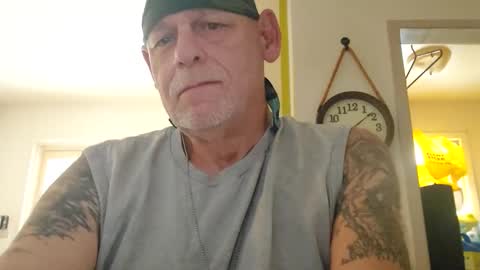stormynorm14 online show from 11.17.25