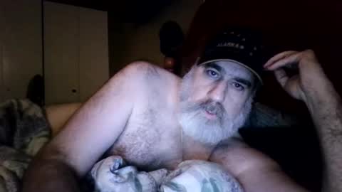 Straightbear4you online show from 06.11.26