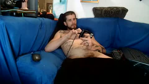 straitpipermann22 online show from 11.21.25