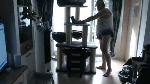 Stranger online show from 09.11.25