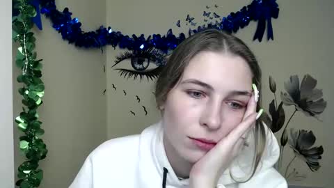 Snapshot of stranger_giirl chatting on 12.25.24 Amalia online show from 12.25.24