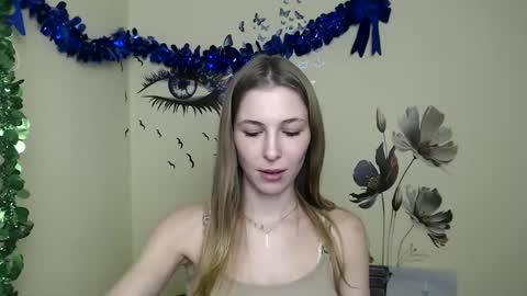 Snapshot of stranger_giirl chatting on 01.05.25 Amalia online show from 01.05.25