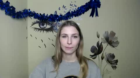 Snapshot of stranger_giirl chatting on 01.09.25 Amalia online show from 01.09.25