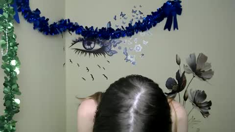 Snapshot of stranger_giirl chatting on 02.04.25 Amalia online show from 02.04.25