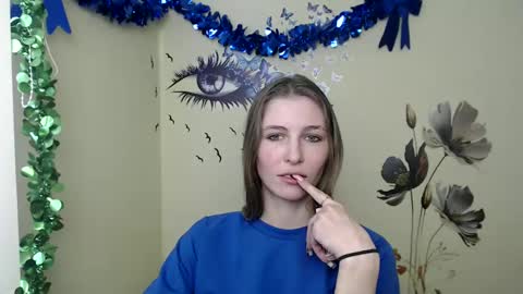 Snapshot of stranger_giirl chatting on 02.15.25 Amalia online show from 02.15.25