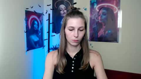 Snapshot of stranger_giirl chatting on 09.19.25 Amalia online show from 09.19.25