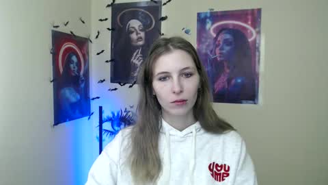 Snapshot of stranger_giirl chatting on 11.14.25 Amalia online show from 11.14.25