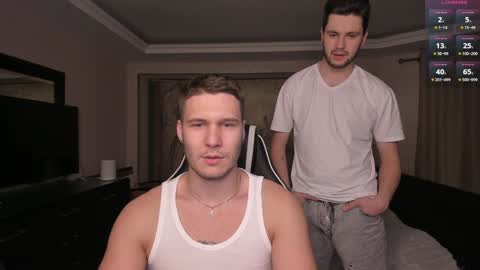 Snapshot of stranggee chatting on 12.18.24 Artem online show from 12.18.24