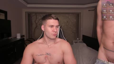 Snapshot of stranggee chatting on 12.21.24 Artem online show from 12.21.24