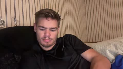 Snapshot of stratman301 chatting on 09.29.25 stratman301 online show from 09.29.25