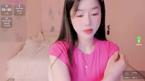 Snapshot of strawberry_ni09 chatting on 09.25.25 strawberry_ni09 online show from 09.25.25