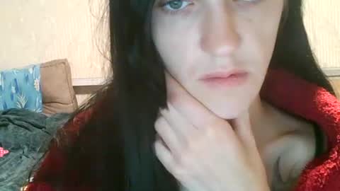 Snapshot of strawberry_storm chatting on 09.26.25 Strawberry Storm online show from 09.26.25