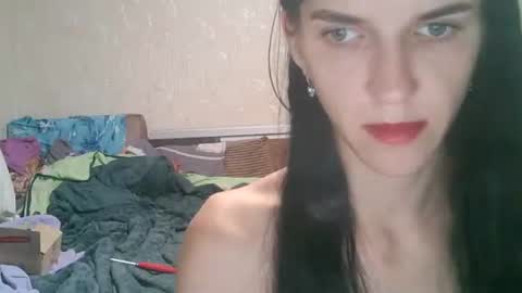 Snapshot of strawberry_storm chatting on 10.07.25 Strawberry Storm online show from 10.07.25