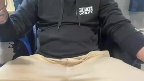 stroking33again online show from 10.12.25