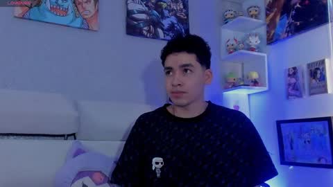 Snapshot of strong_rock69 chatting on 04.11.26 strong_rock69 online show from 04.11.26