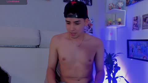 Snapshot of strong_rock69 chatting on 04.15.26 strong_rock69 online show from 04.15.26