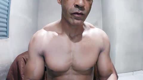 strongdaddyfantastic online show from 04.08.26