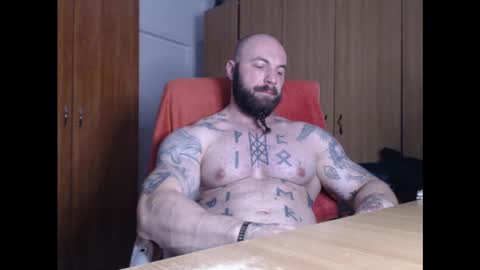 Snapshot of strongivan chatting on 12.12.24 StrongIvan online show from 12.12.24