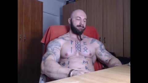 Snapshot of strongivan chatting on 01.03.25 StrongIvan online show from 01.03.25