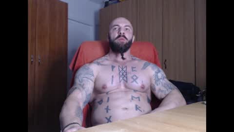 Snapshot of strongivan chatting on 01.03.25 StrongIvan online show from 01.03.25