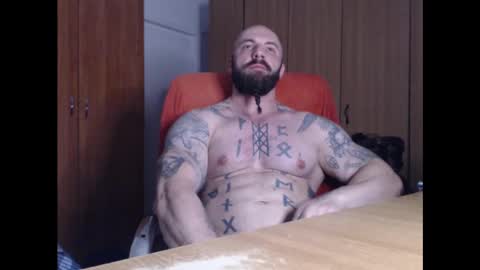 Snapshot of strongivan chatting on 01.10.25 StrongIvan online show from 01.10.25