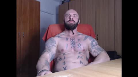 Snapshot of strongivan chatting on 02.06.25 StrongIvan online show from 02.06.25
