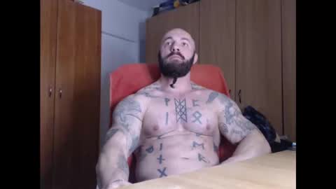 Snapshot of strongivan chatting on 02.11.25 StrongIvan online show from 02.11.25