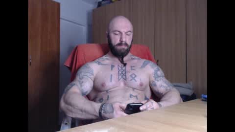 Snapshot of strongivan chatting on 02.15.25 StrongIvan online show from 02.15.25