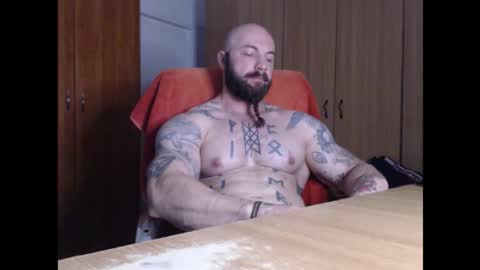 Snapshot of strongivan chatting on 09.15.25 StrongIvan online show from 09.15.25