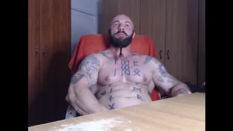 Snapshot of strongivan chatting on 09.16.25 StrongIvan online show from 09.16.25