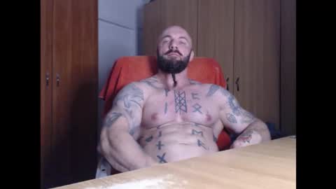 Snapshot of strongivan chatting on 09.21.25 StrongIvan online show from 09.21.25