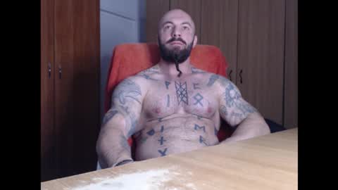 Snapshot of strongivan chatting on 10.04.25 StrongIvan online show from 10.04.25