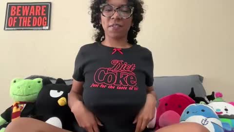 strrwberry online show from 03.05.25