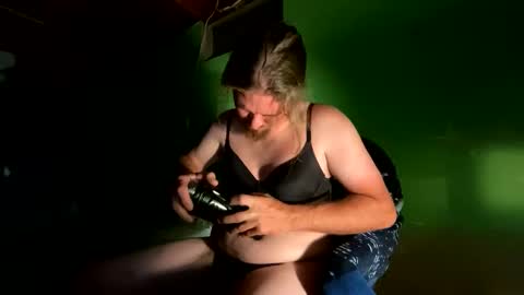 Snapshot of strumie3534336684 chatting on 05.15.26 strumie3534336684 online show from 05.15.26