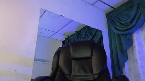 stuart_boy_ online show from 12.29.24